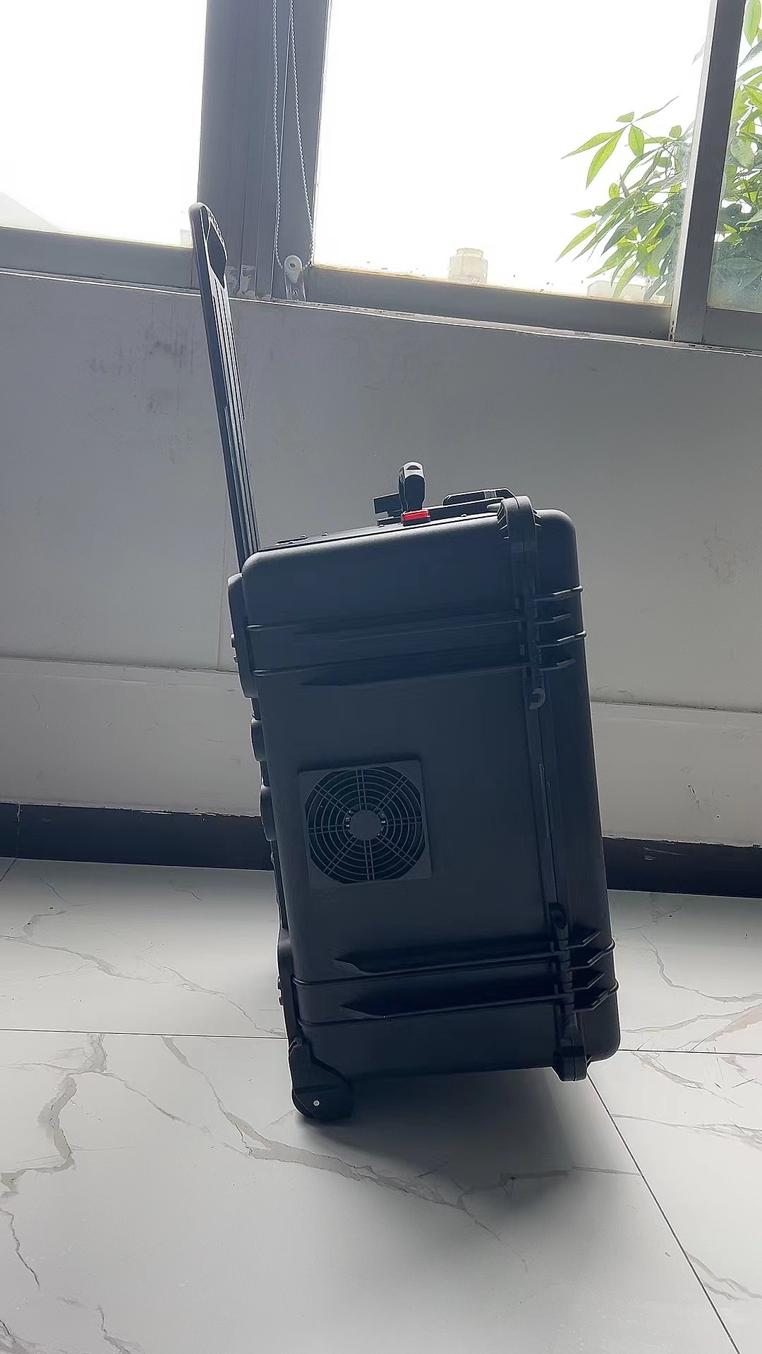 北戴河手拉箱型移动通信干扰器